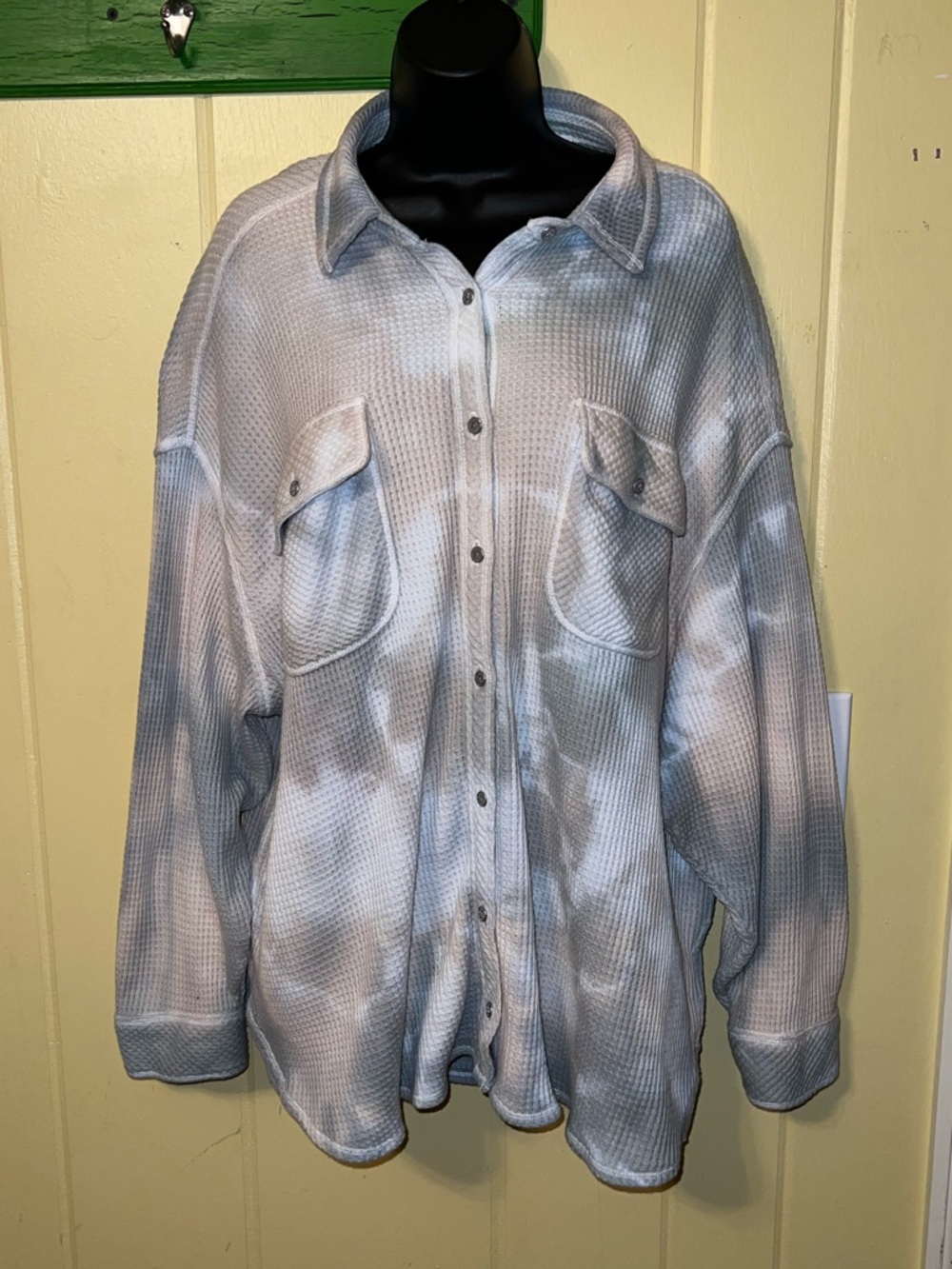 Aerie Lumberjane Oversized Button Up Gray White Tie-Dye Waffle Shacket Size L
